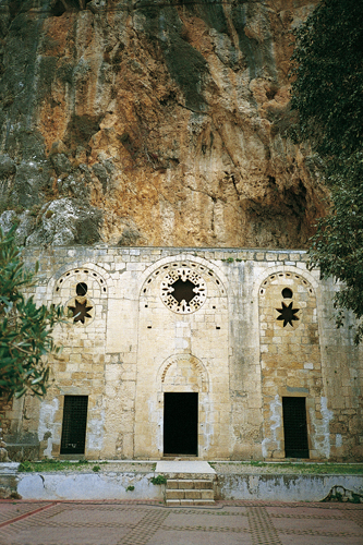 Lglise Saint-Pierre est lun des vestiges de lhistoire chrtienne de la Cappadoce et du rayonnement de la ville dAntioche.