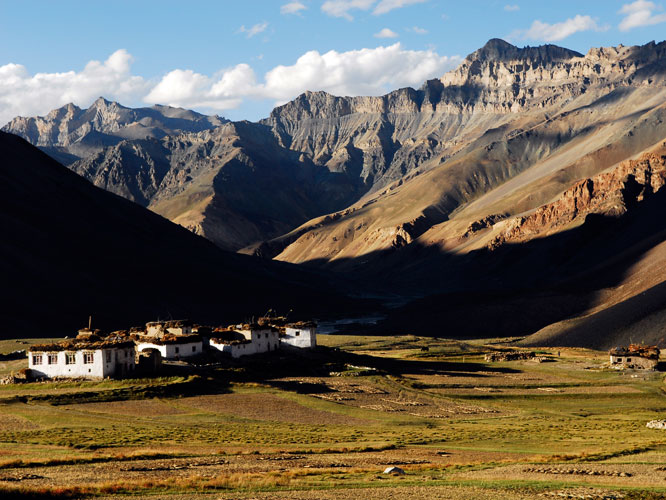 Le village de Sking est lun des plus isols du Zanskar,  prs de 4000mtres daltitude. Il se compose dune cinquantaine de maisons.